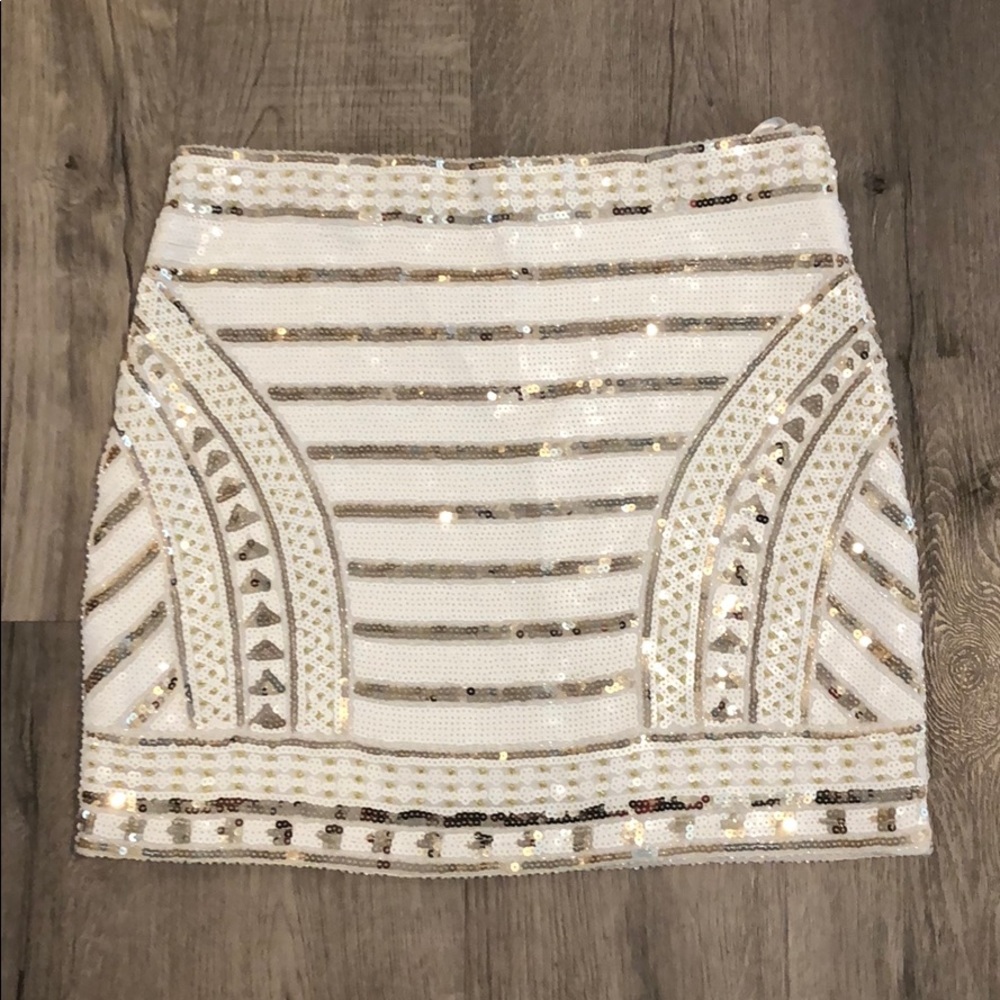 Verty Sequence Skirt